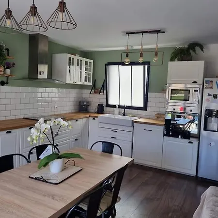 Magnifique Maison Individuel Avec Piscine Hors-sol *